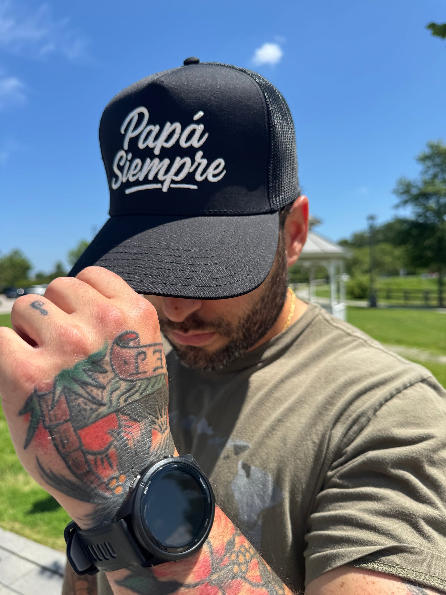 PAPÁ SIEMPRE Trucker Hat - Black