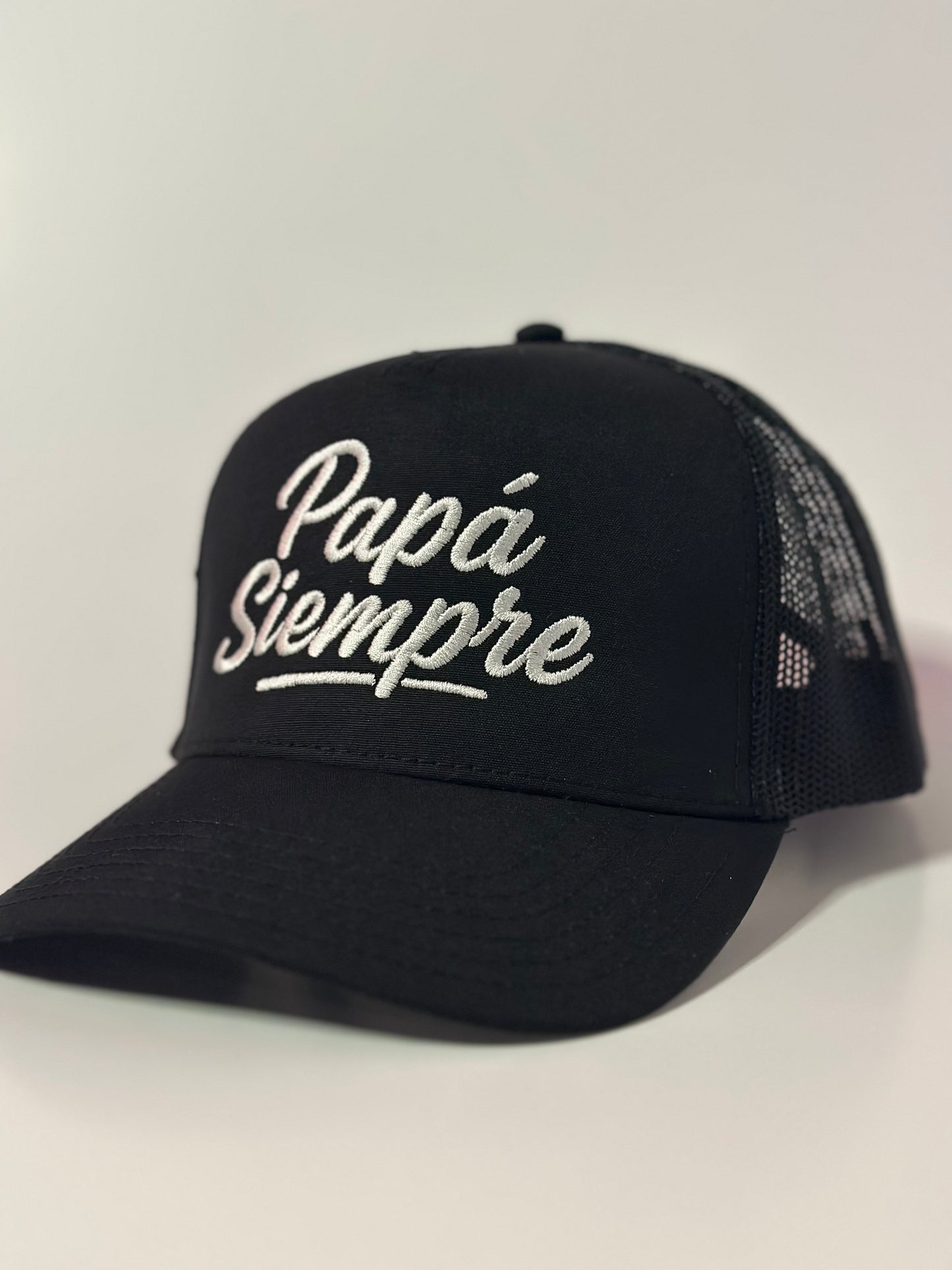 PAPÁ SIEMPRE Trucker Hat - Black